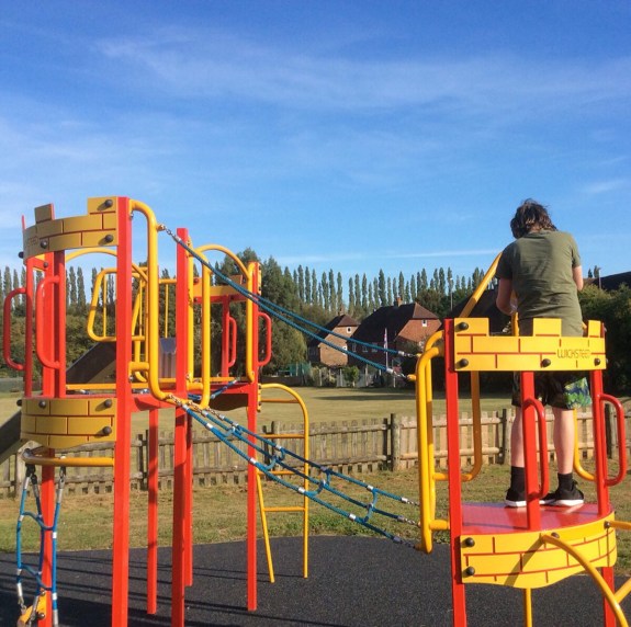 DDB8AAE2-D06A-4F3F-9199-FE2CAA786F25